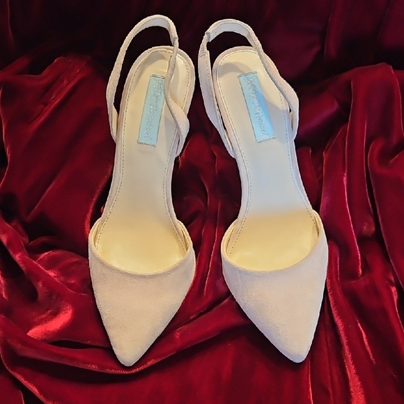 NEW, Disco Nights! Betsy Johnson, Light Pink suede, Crystal Embellished Heels - Picture 2 of 7